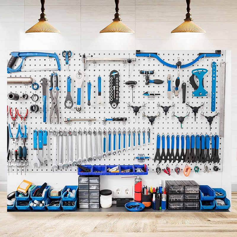 Mechanic Garage Bicycle Repair - Workshop Tools Background recension och pris